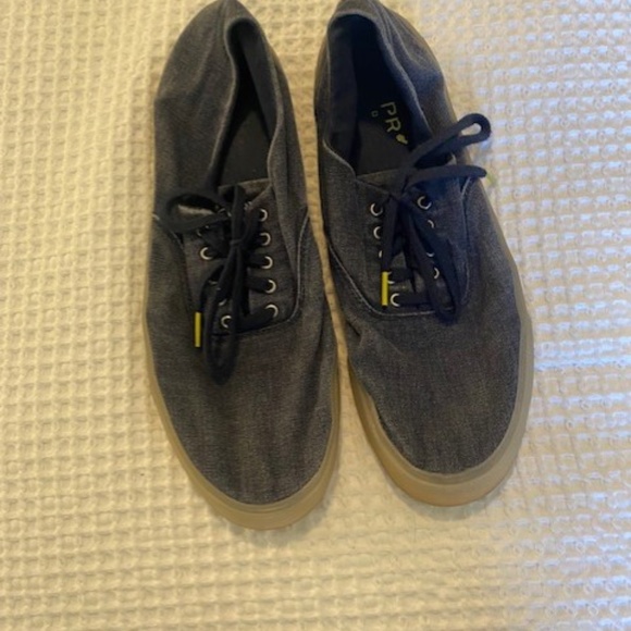 Sperry casual Blue shoes, Size 11. - Picture 1 of 3